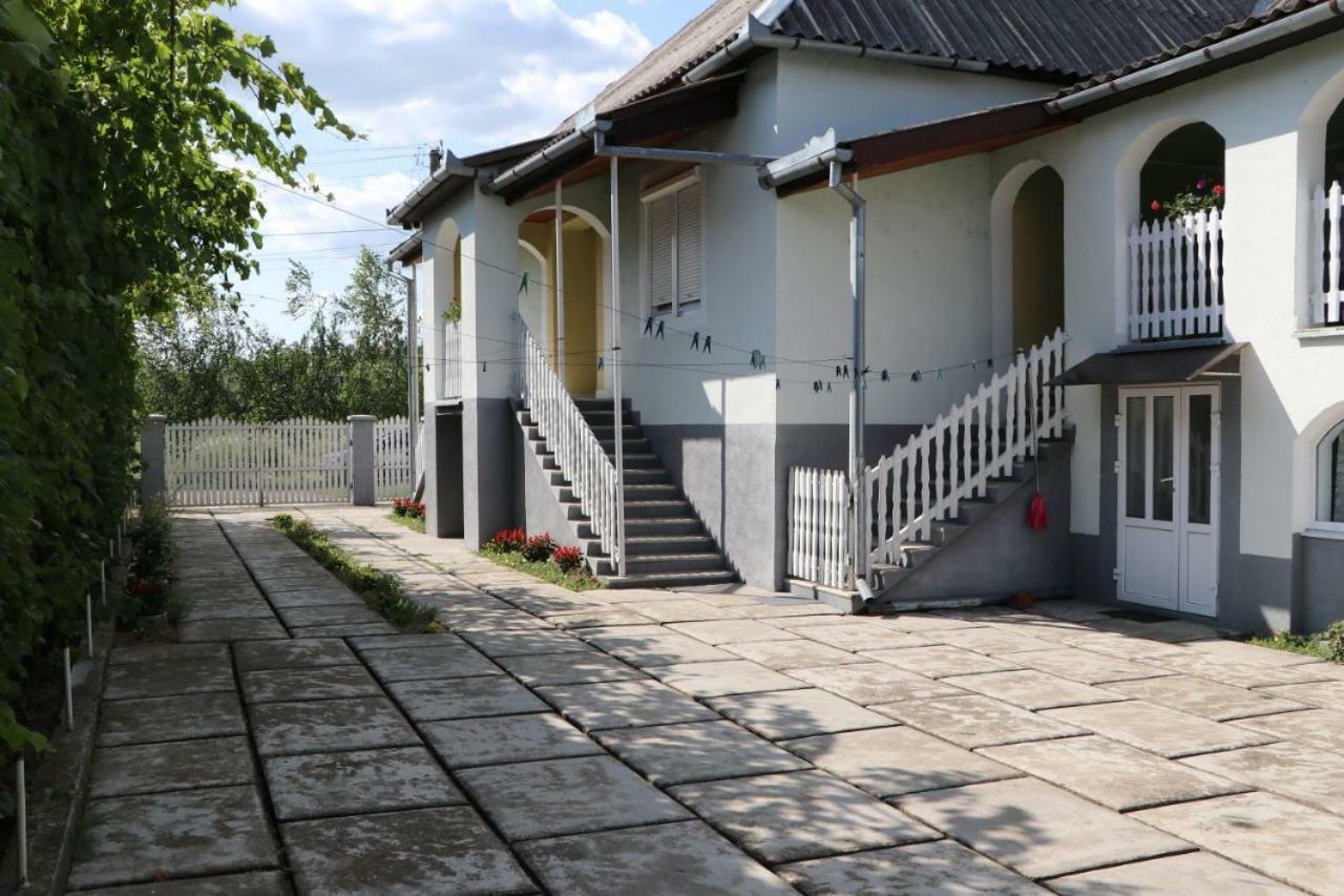 Садиба Анна - Термальні Води Косино Zapson Ngoại thất bức ảnh